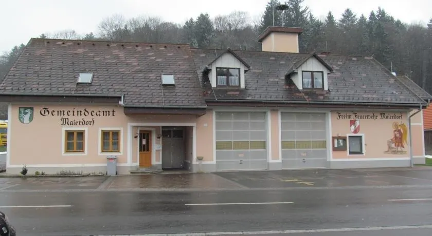 Zimmer Steger - Image 1