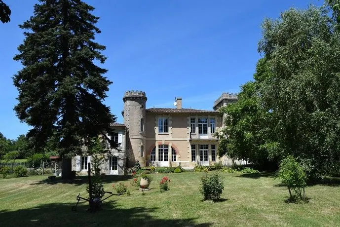 Chateau Les Tours Seguy - Image 1