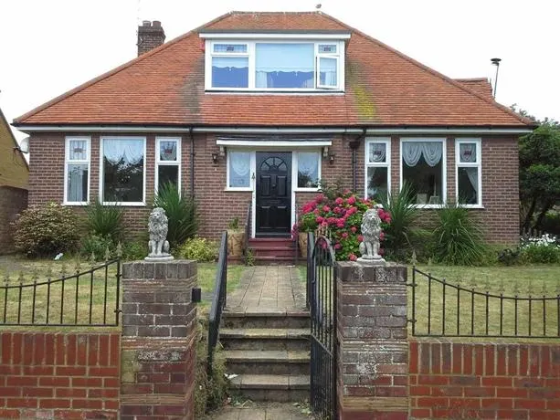 Nest Guesthouse - Image 1