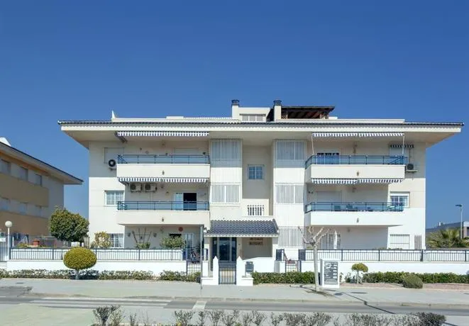 Bennecke Riomar - Image 1
