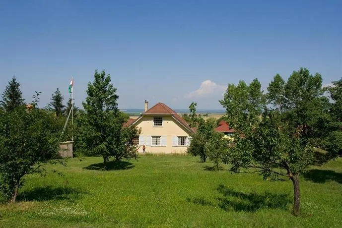 Bábakalács - Image 1