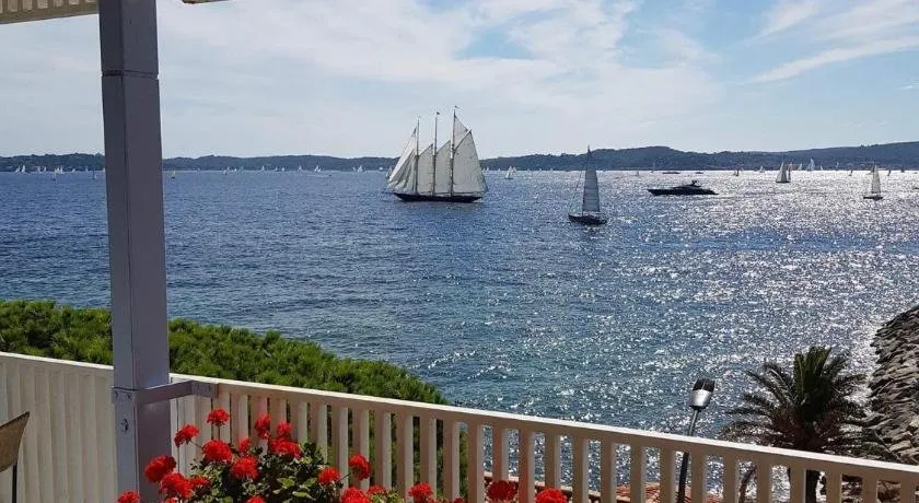 Duplex cinq étoiles de la Baie de st Tropez - Image 1