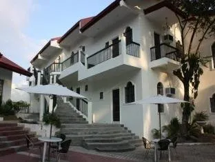 Taal Imperial Hotel and Resort - Image 1