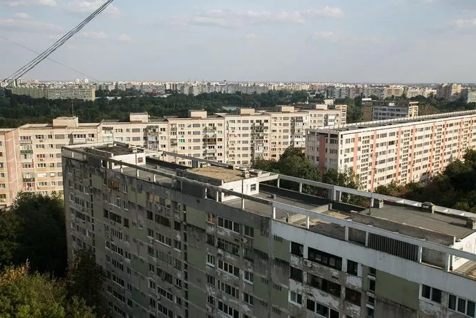 Sky Residence - Image 1
