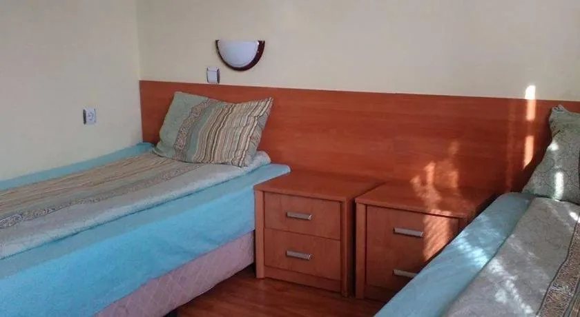 Bonbon Guest House - Image 1