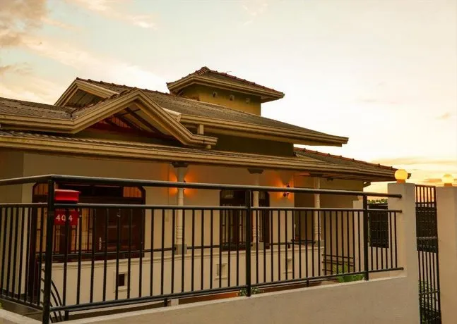 Jacinda Villa - Image 1
