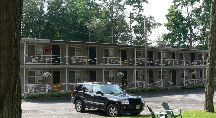 The Locust Grove Motel Efficiencies - Image 1