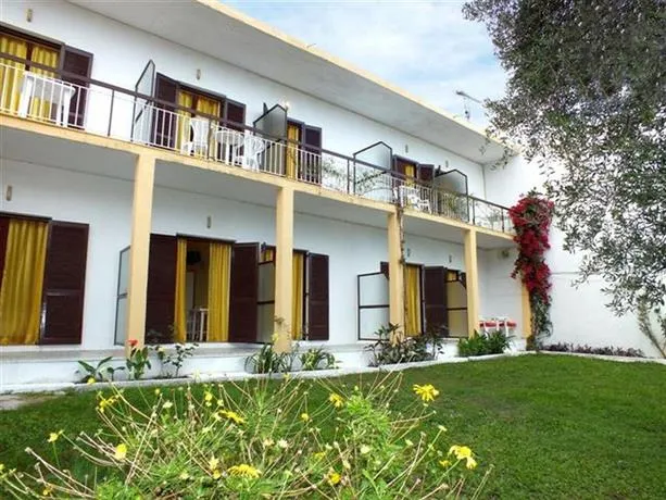 Firefly Hotel - Image 1