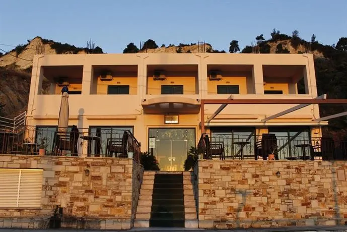 Thea Hotel - Image 1