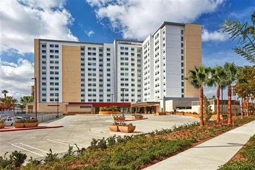 SpringHill Suites by Marriott Anaheim Resort - Image 1