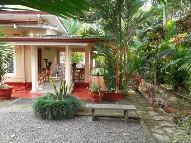 Gaily Green Hotel - Image 1
