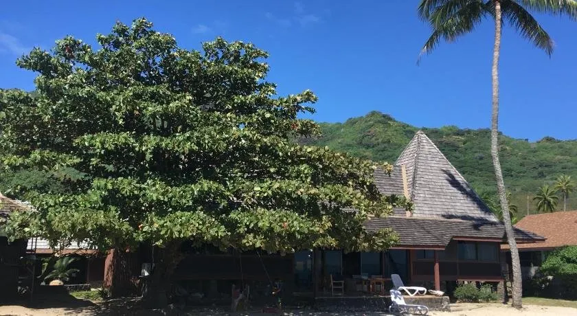 Chez Jay Moorea Beach House - Image 1