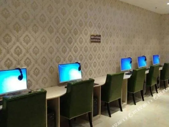 Mei Zhou Hotel - Image 1