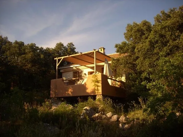 LA CASITA NARNIA LODGINGS - Image 1