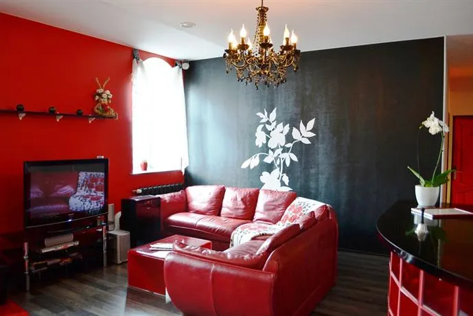 Alfred Street Apartment - Image 1