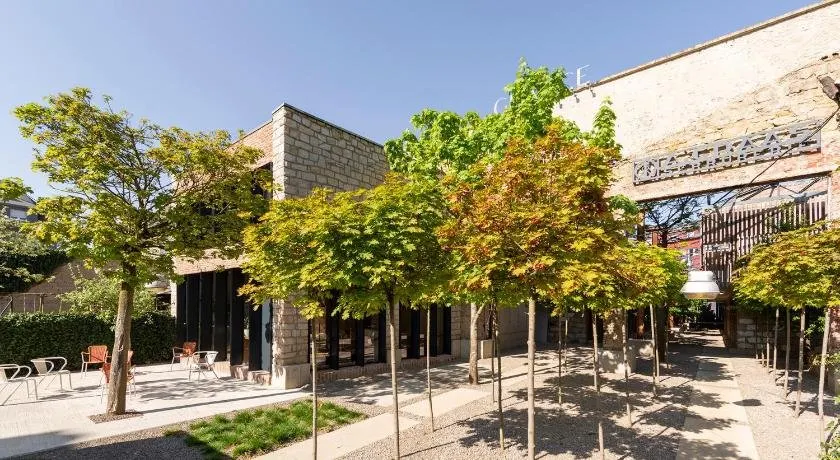 Graace Hotel - Image 1