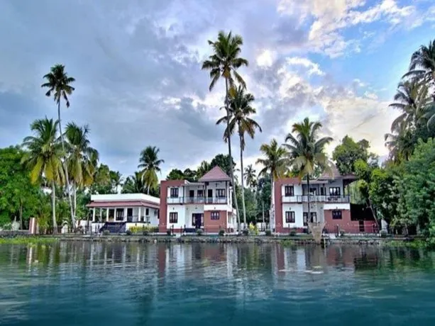 Harmony Waves Resort - Image 1