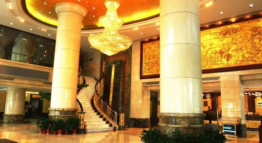 White Swan Hotel - Image 1