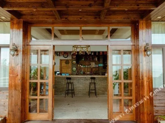 ZHENHAI TINGTAO HOSTEL - Image 1