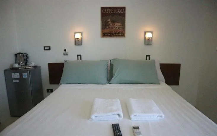Blue Lilly Hotel - Image 1