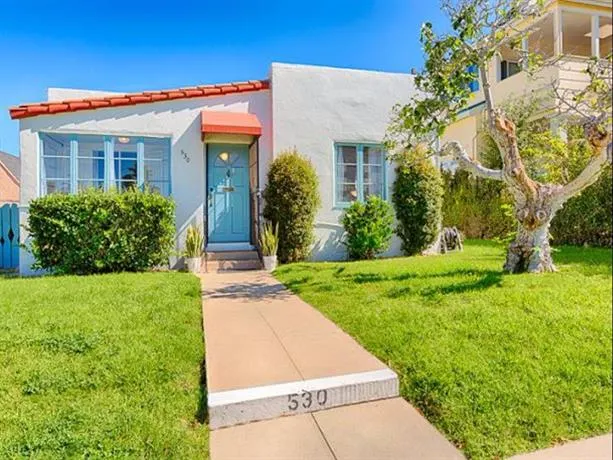 Seashell Cottage - Image 1