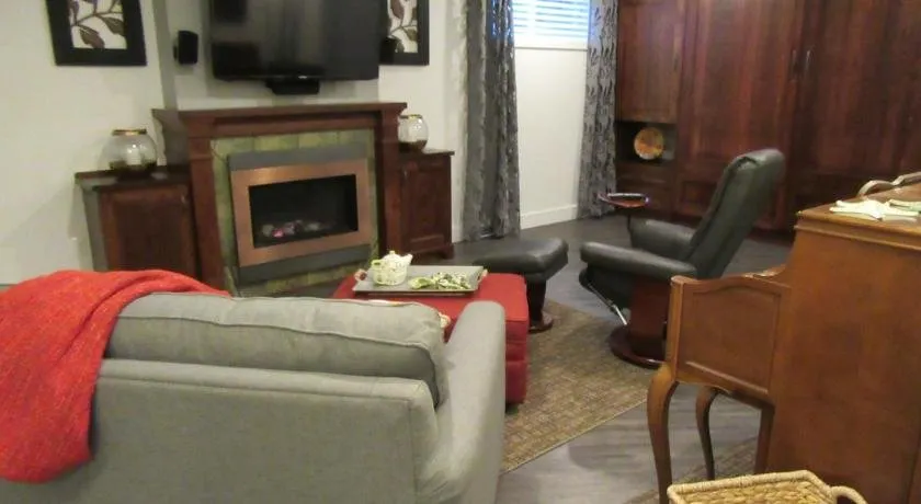 StudioOne Pebble Beach - Image 1