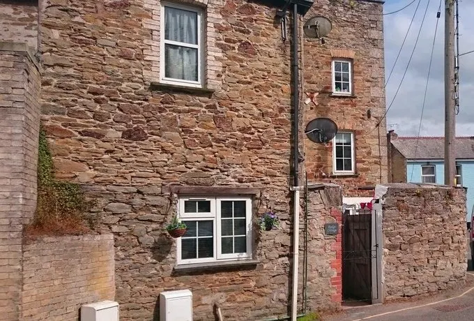Rudge Cottage - Image 1