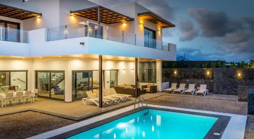 Villa Luna Puerto Calero - Image 1