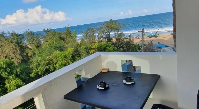 Little Island Beach Cafe & Guest House - Image 1