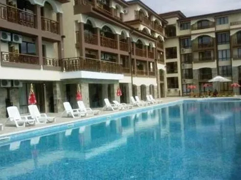 Panorama Apartments - Image 1