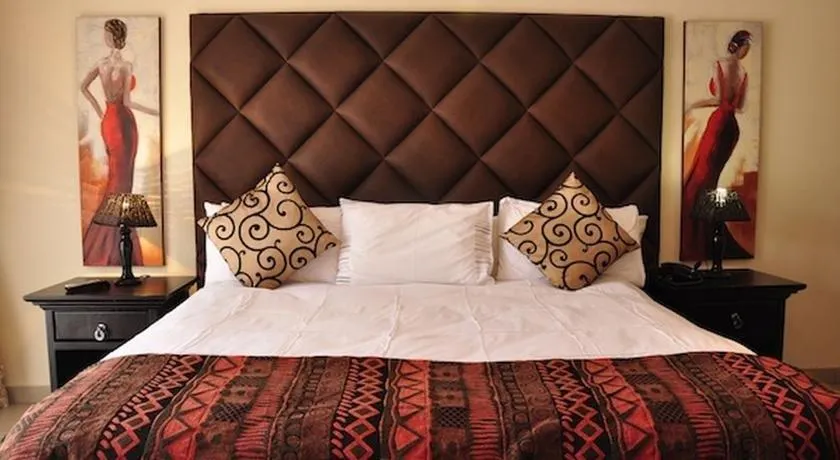 Zanami Lodge - Image 1