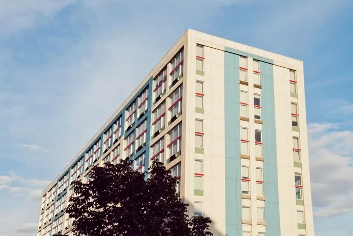 Sky City Apartments at Washington - Image 1