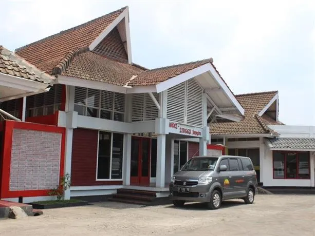 Lingga Guest House Jayagiri Lembang - Image 1