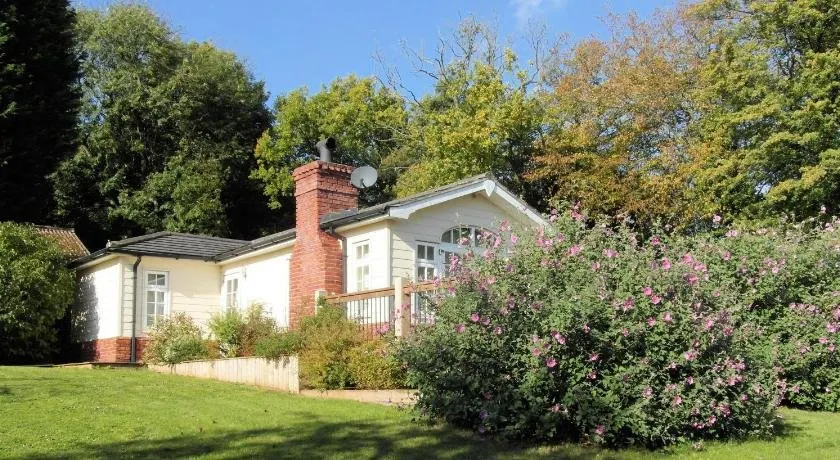 Beechfield Cottages - Image 1