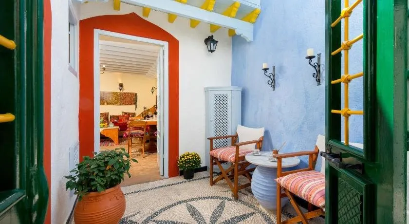 Giorgos' Old Story 2Bed Stone House With Private Hamam In The Old Town - Image 1
