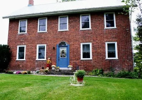 Duthie Gallery and Gallery B&B - Image 1