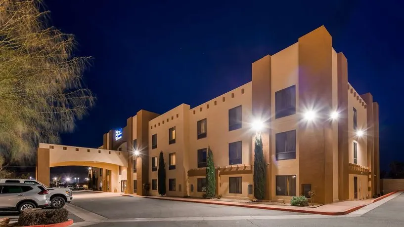 SureStay Plus by Best Western Yucca Valley Joshua Tree - Image 1