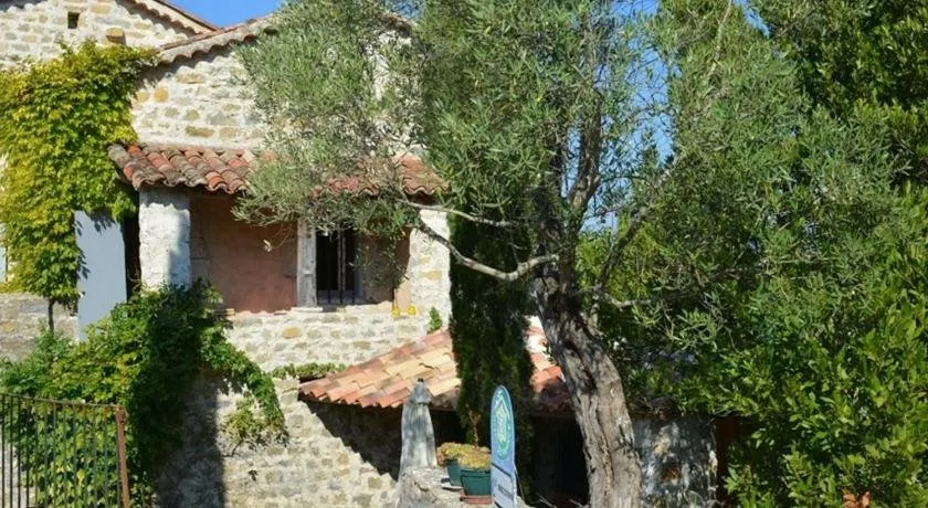 Gîte 2 pièces avec climatisation et animaux admis à Grospierres - FR-1-382-64 - Image 1