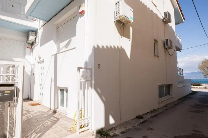 Sugar Blue - Apartment on the beach - Image 1