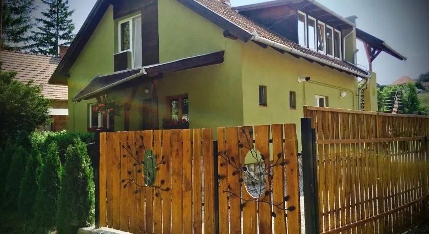 Napospatak Apartmanház - Image 1