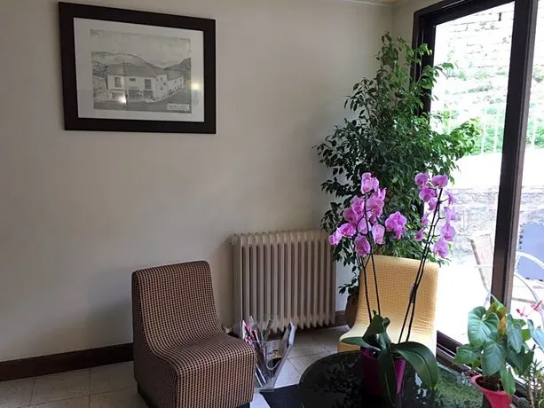 Hotel Du Tourisme - Image 1