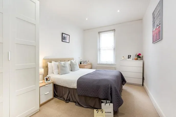 Luxury Apartments Fitzrovia - Image 1