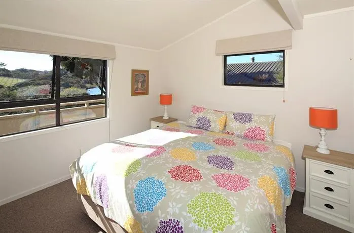 Cedar Cottage Auckland - Image 1