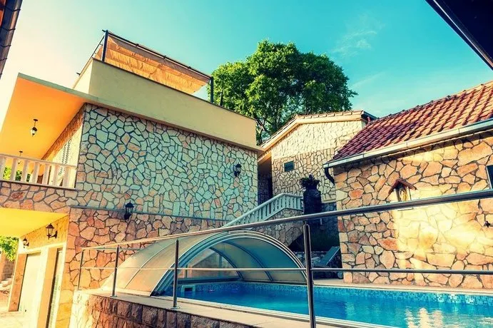 Villa Kokanovi Dvori - Image 1