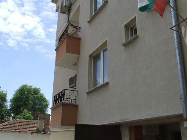 Runner On The Waves Apartment - Image 1