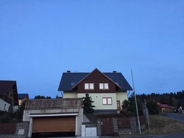 Rodinný Dům - Image 1