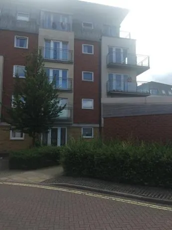 Luxury Apartments With Allocated Parking - Image 1