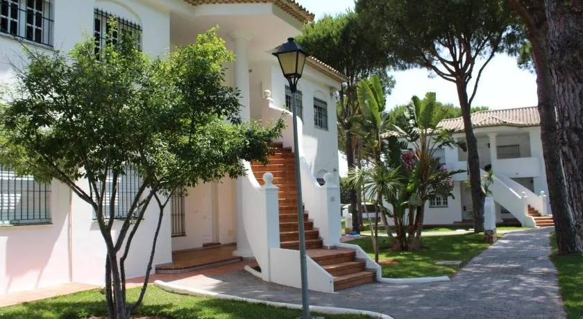 Apartamento Columela Pinar en zona tranquila con WiFi - Image 1