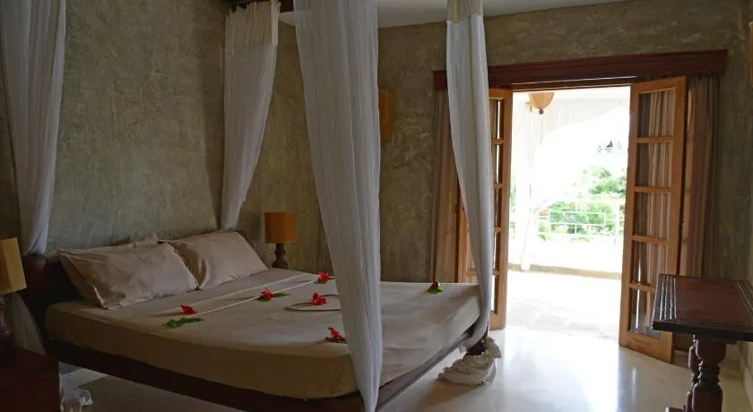 Amani Residence Beverly Suites - Image 1