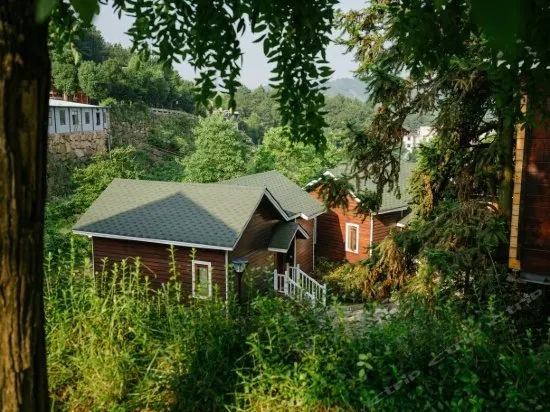 NANSHAN MUYU HOLIDAY HOTEL - Image 1